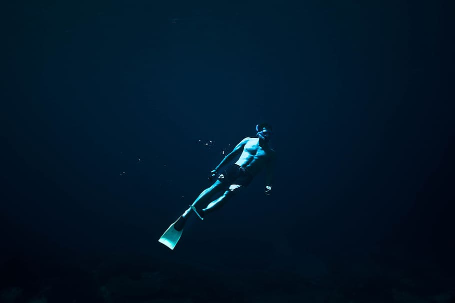 man diving underwater photo, dive, ocean, deep, blue, person, HD wallpaper