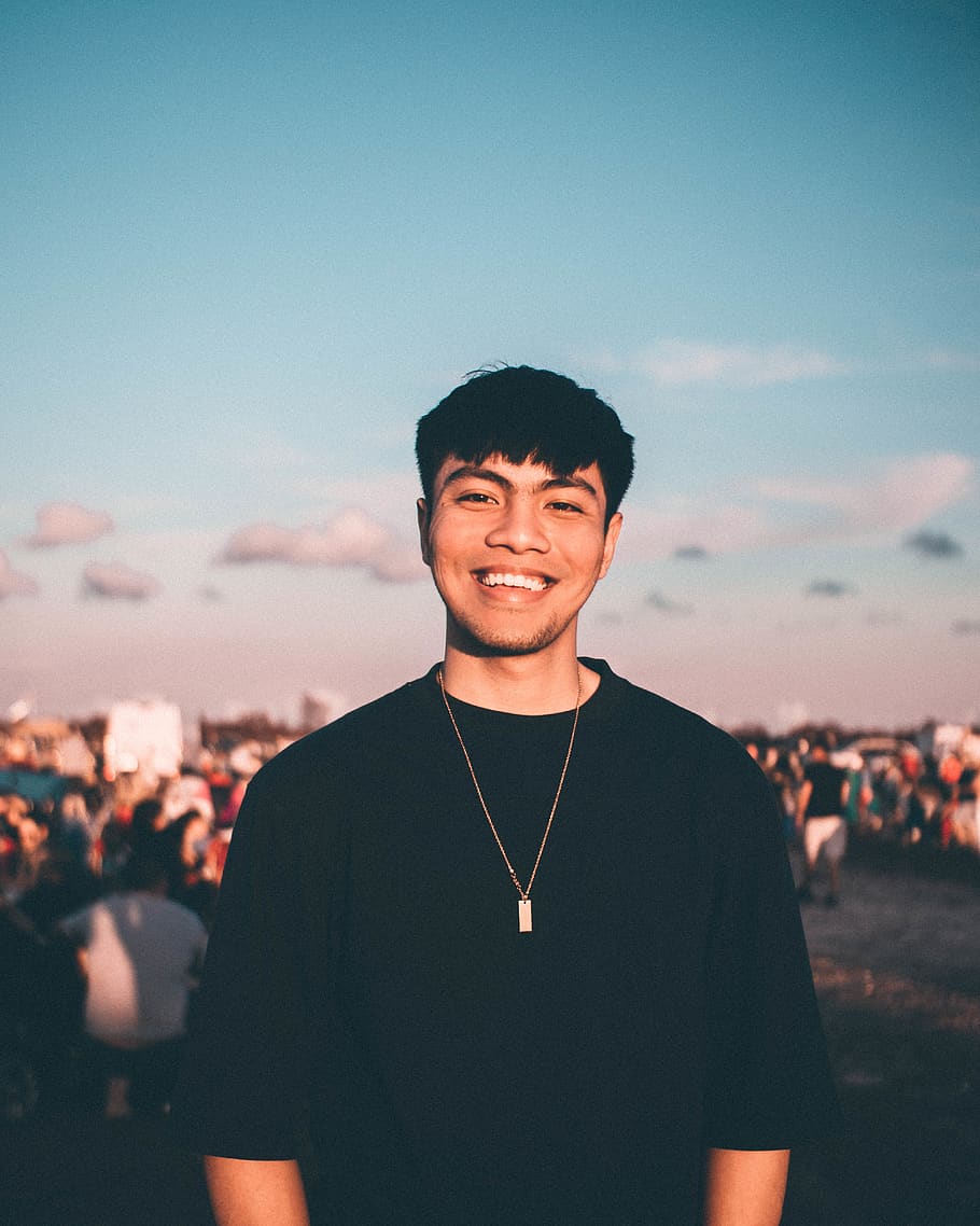 smiling man, real people, looking at camera, one person, front view HD wallpaper