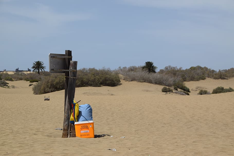 directory, beach, sand, desert, spain, garbage, sea, coast HD wallpaper