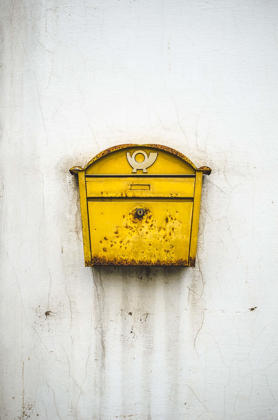 brass-colored mailbox, wall - building feature, yellow, no people HD wallpaper