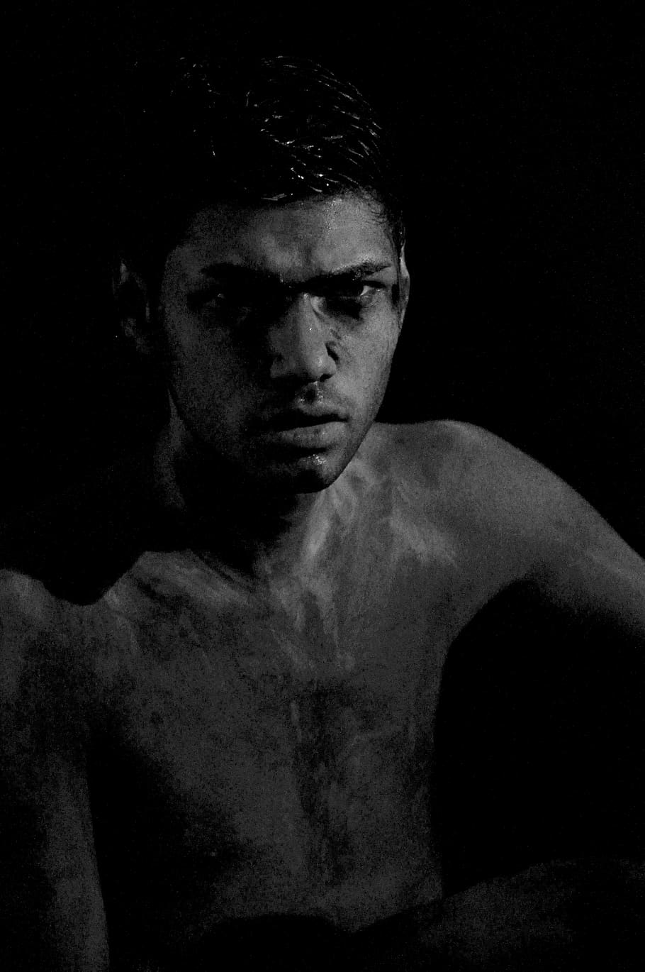 studio shot, one person, portrait, looking at camera, black background HD wallpaper