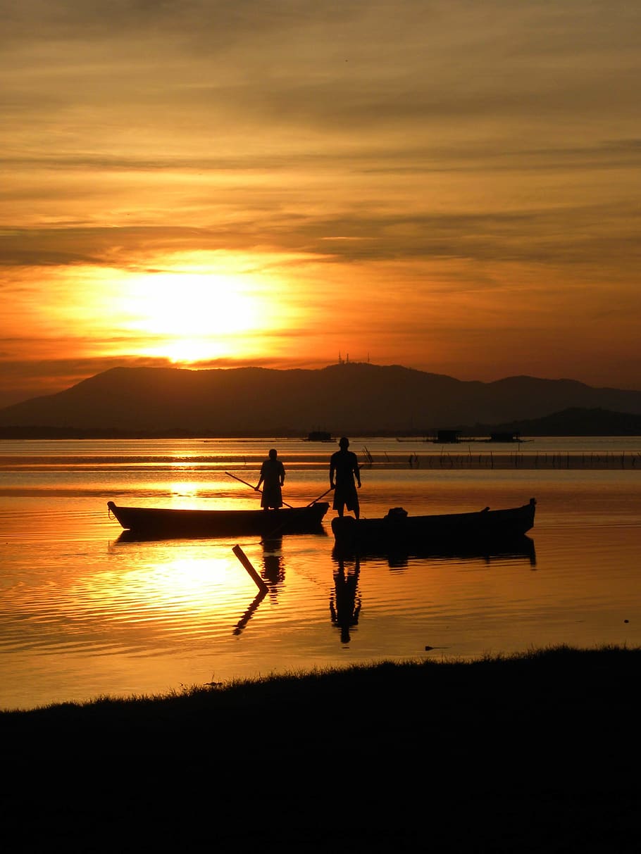 Photo Of Fishermen Riding A Boat, blur, boats, clouds, dawn, depth of field HD wallpaper