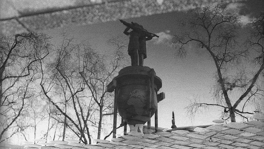 germany, berlin, deutschland, reflection, puddle, hourglass HD wallpaper