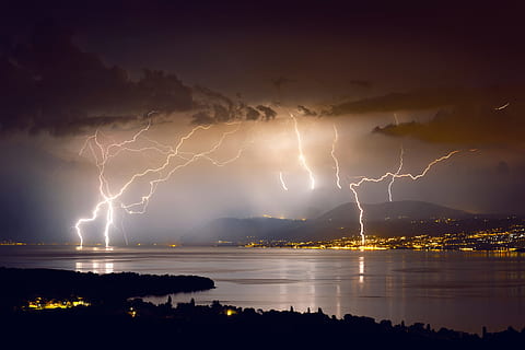 lighting strike during night time, lightning, bolt, storm, lake HD wallpaper