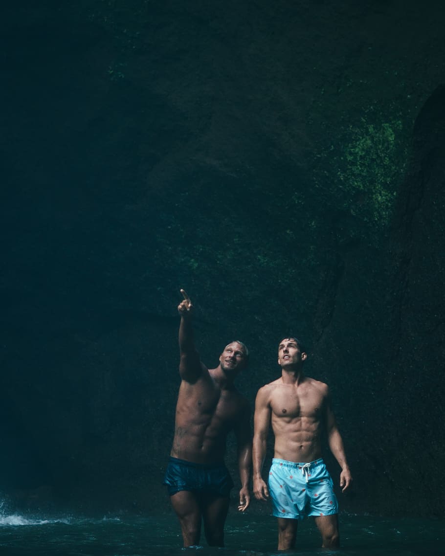 two, men, swimming, pointing, dark, tropical, water, sea, ocean HD wallpaper