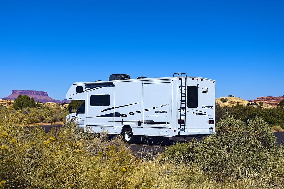 The Wandering Sidecar Bar Company | Mobile Bar & Vintage Caravan