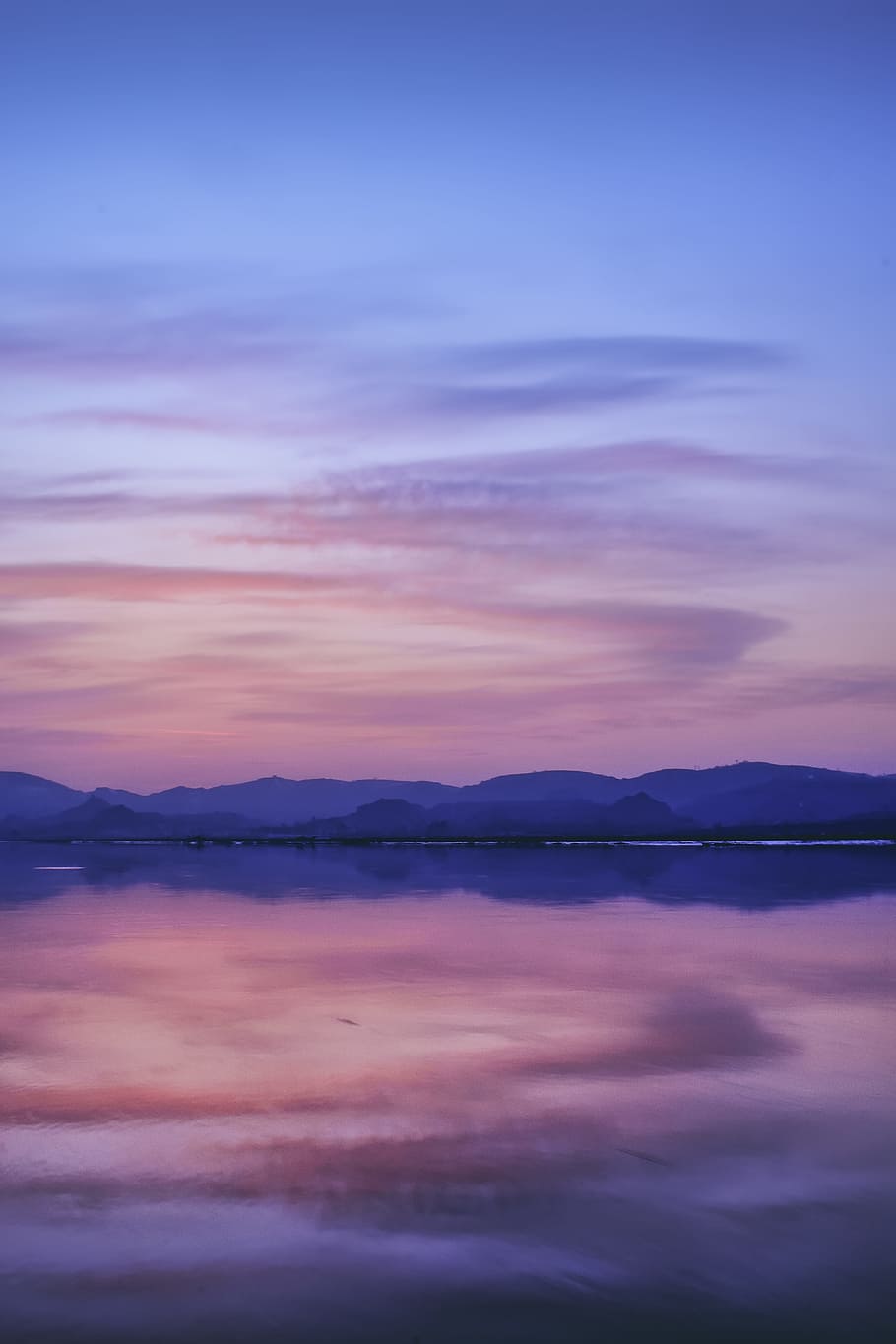 Scenic View of Lake During Dawn, clouds, dusk, environment, idyllic HD wallpaper