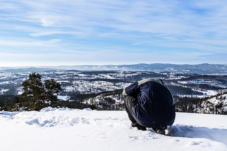 Man at Hill Top, cold, daylight, zing, frost, high, nature, person HD wallpaper