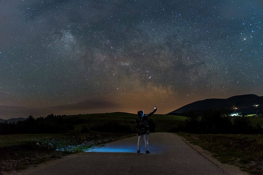 child standing on road, person, sky, light, star, astrophotography HD wallpaper