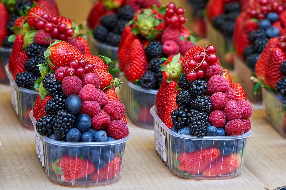 raspberry and blueberry lot, fruit, berry fruit, healthy eating HD wallpaper