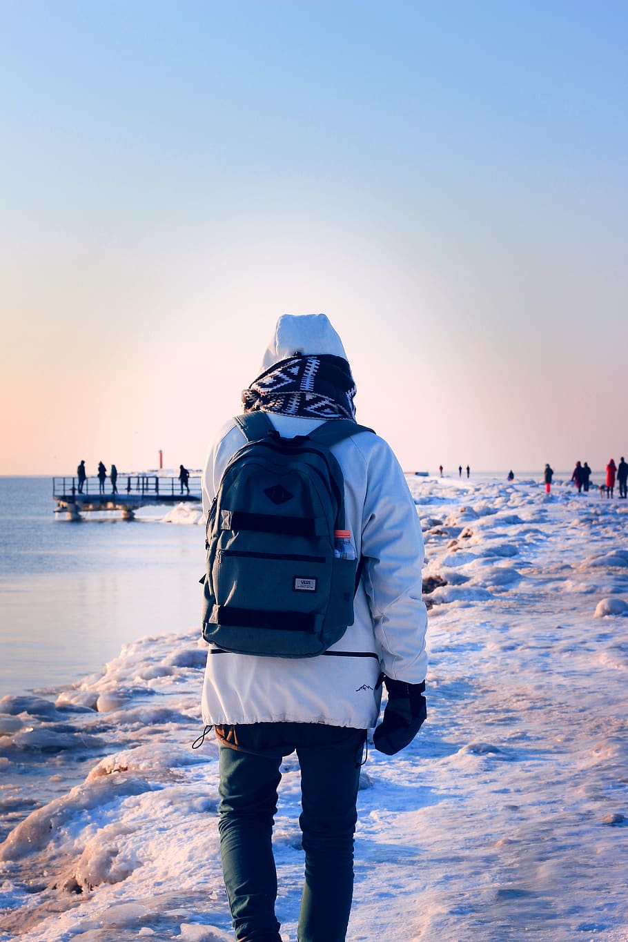 Standing Person Beside Body of Water Under Blue Sky, backpack HD wallpaper