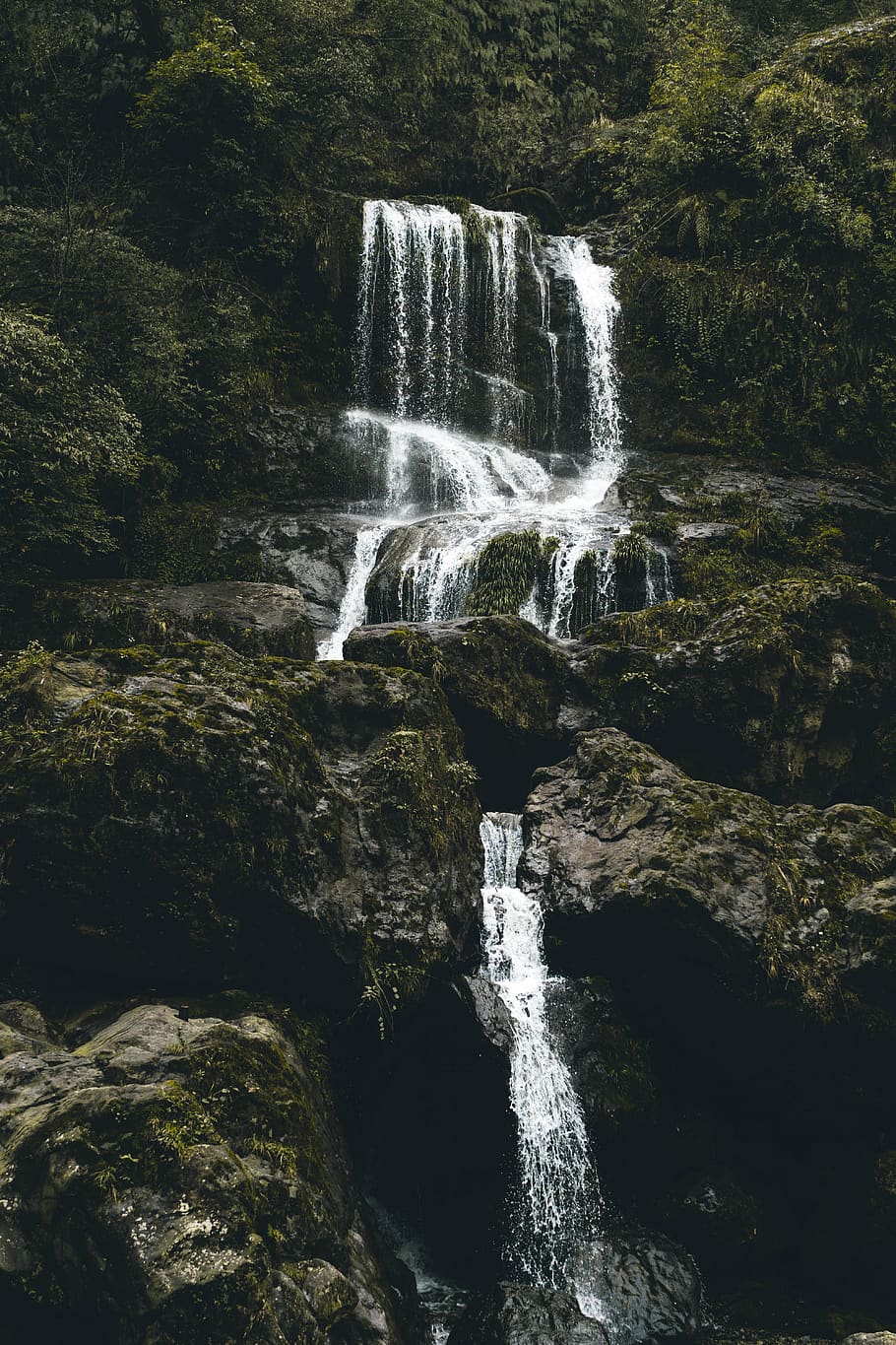 cascading waterfalls, motion, scenics - nature, flowing water HD wallpaper