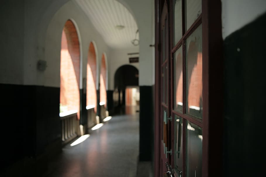 corridor, flooring, door, indoors, clothing, apparel, sleeve HD wallpaper