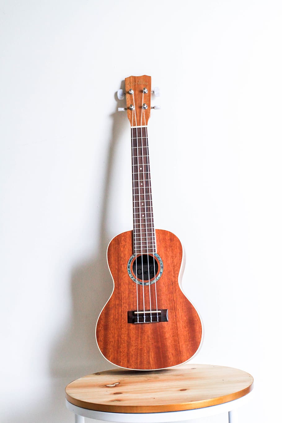 brown ukulele, music, string instrument, musical instrument, indoors, HD wallpaper