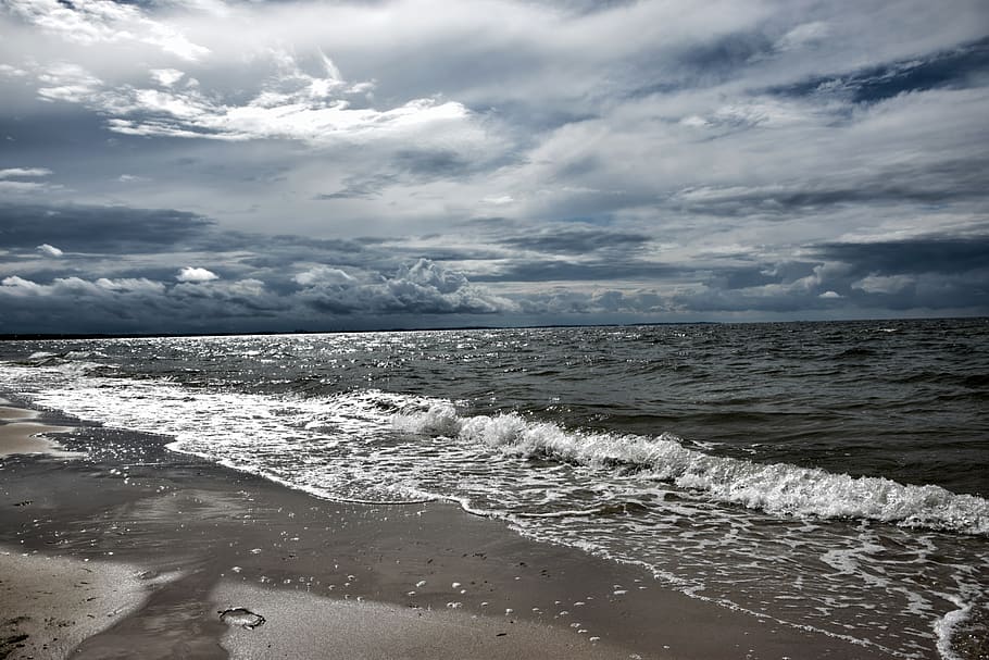 Seashore Under White Clouds, beach, coast, dawn, dramatic, energy HD wallpaper