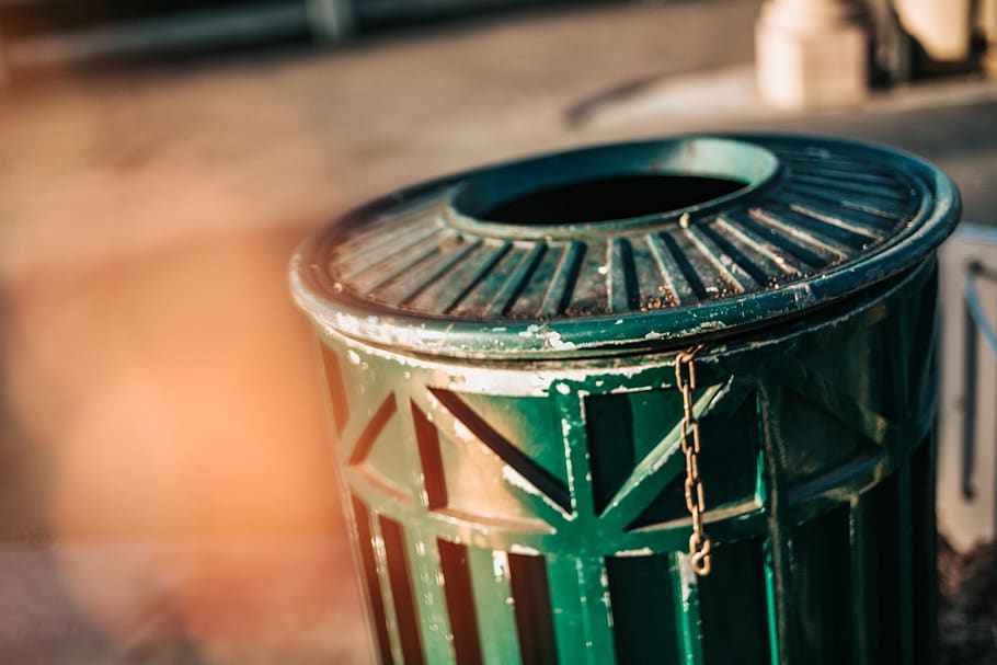wallpaper, background, trashcan, chain, grunge, dirty, close-up HD wallpaper