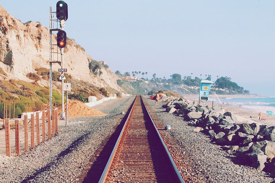 train, station, rail, trail, stoplight, water, ocean, sea, beach HD wallpaper