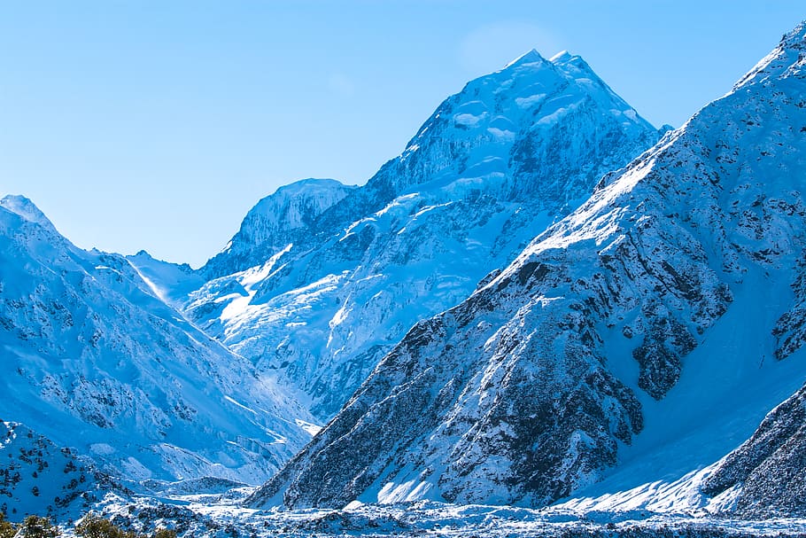 snowy mountain peak, cold temperature, winter, beauty in nature HD wallpaper
