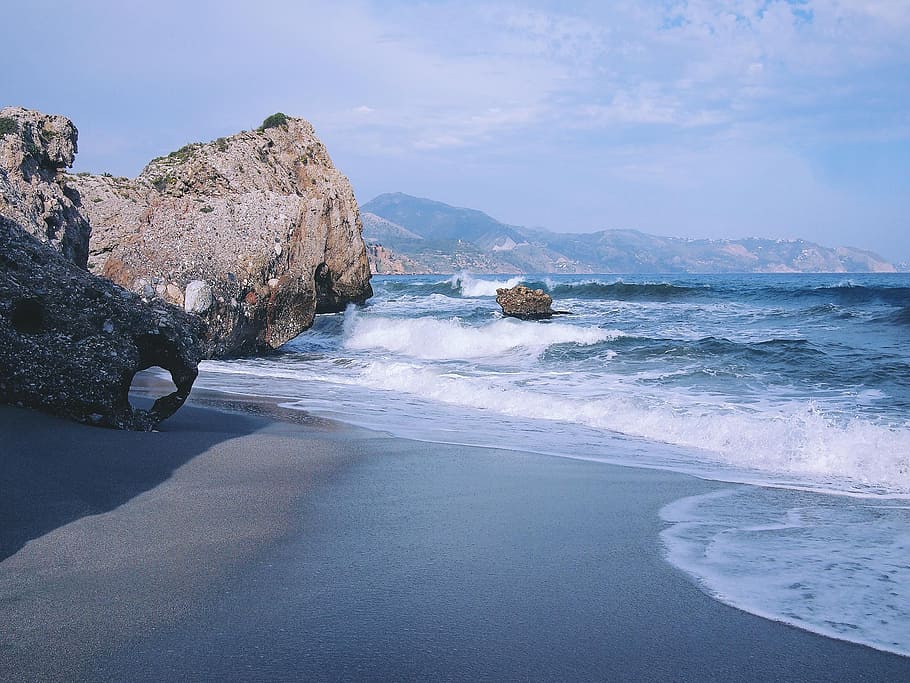 beach, sand, shore, ocean, sea, waves, water, rocks, boulders HD wallpaper