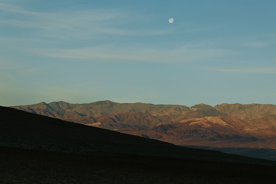 mountain, landscape, peak, summit, view, aesthetic, rocks, moon HD wallpaper