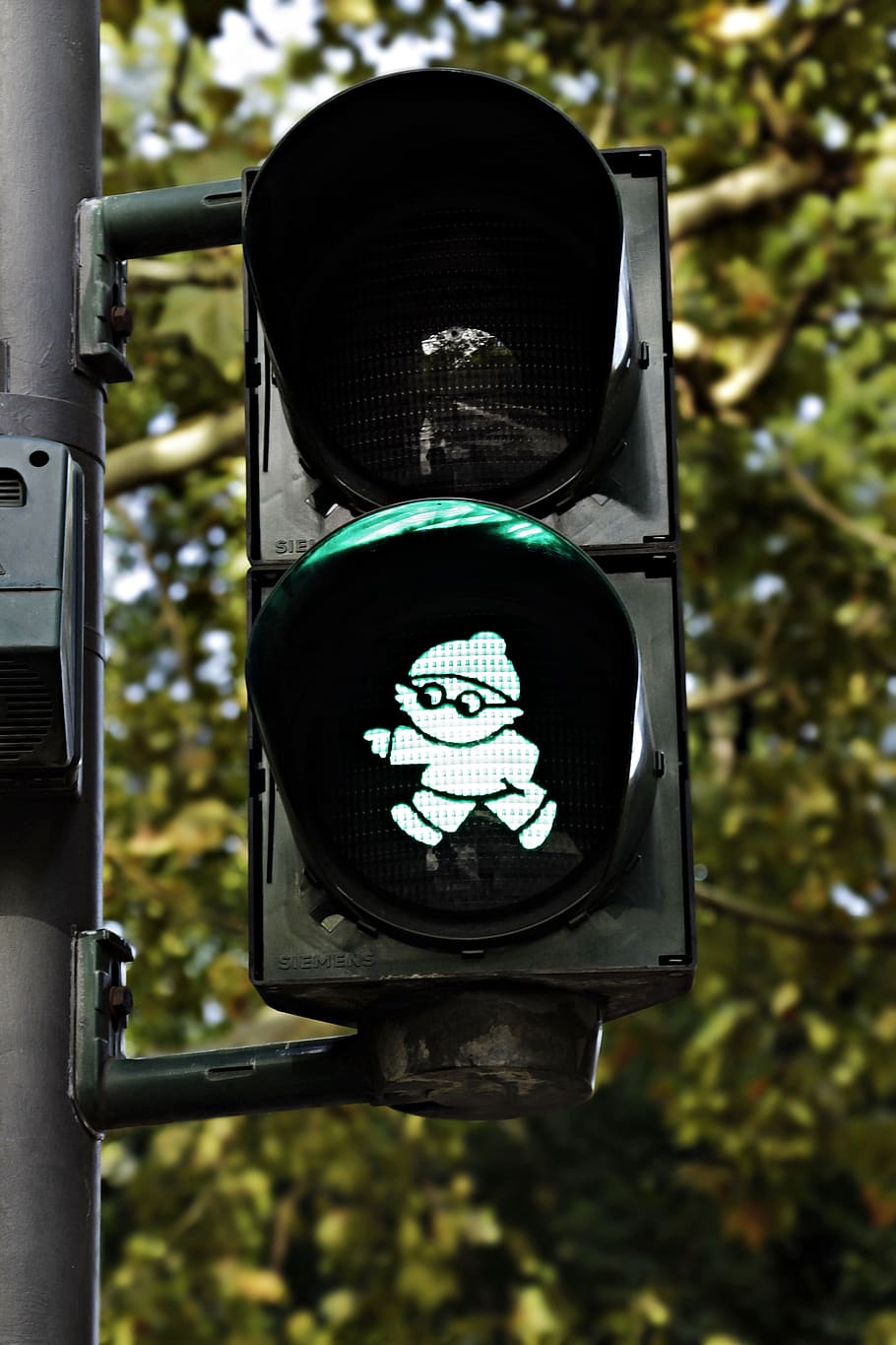 traffic lights, mainzelmännchen, green, traffic signal, road, HD wallpaper