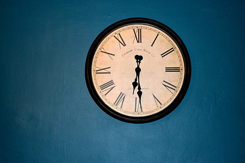 clock, time, minutes, hours, shield, old, nostalgia, antique HD wallpaper