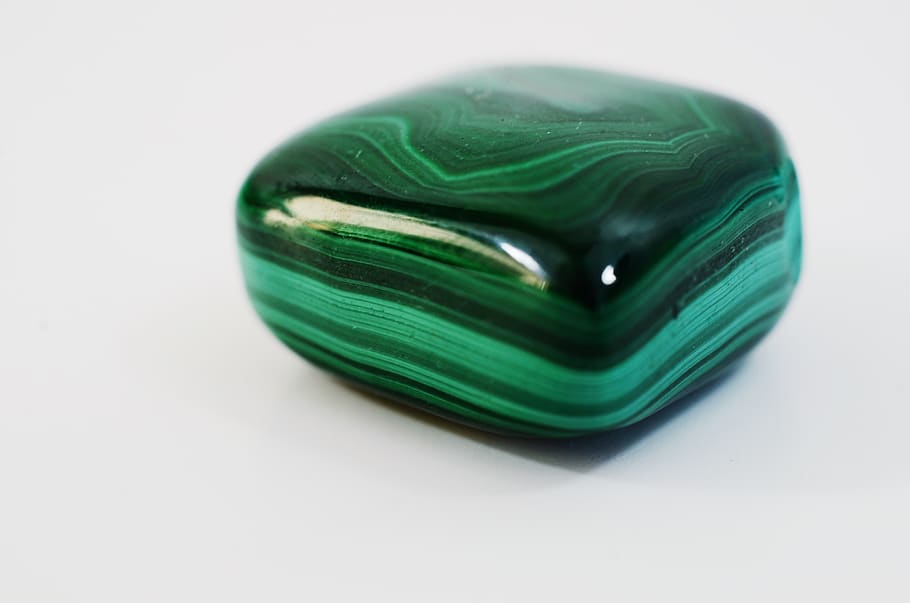 green gemstones, texture, pattern, shine, close up, nature, malachite HD wallpaper