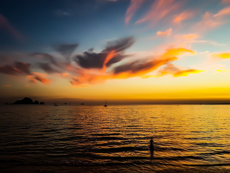Body of Water Under Calm Sky during Golden Hour, beach, dawn HD wallpaper