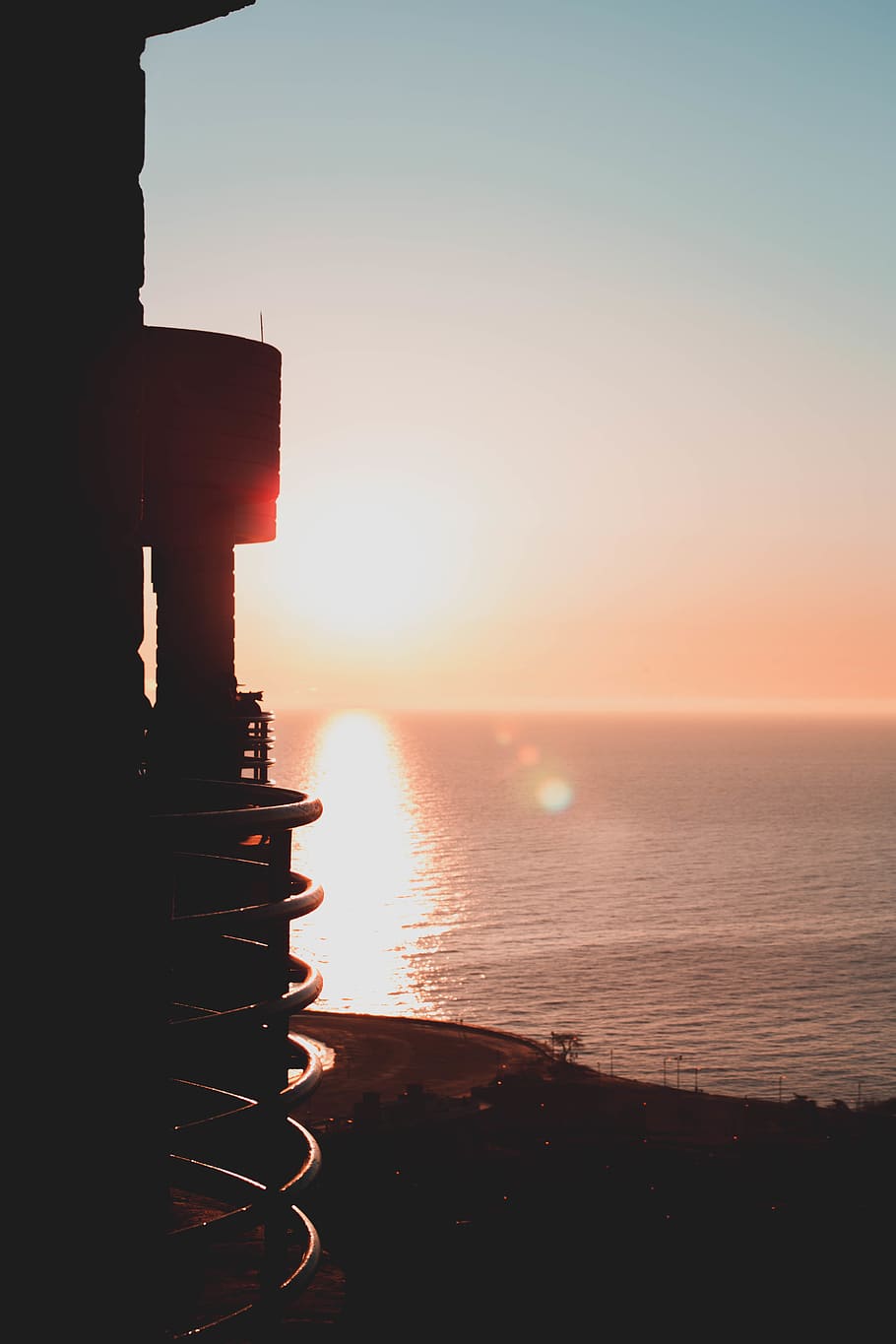 Sunset over Horizon, backlit, dawn, dusk, ocean, sea, silhouette HD wallpaper