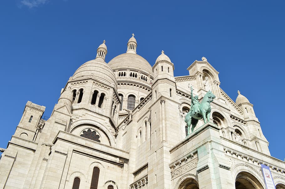 Grey Painted Medium Rise Buildings, basilica, Basilica of the Sacred Heart of Paris, HD wallpaper