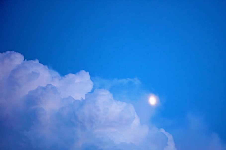 sky, nightly, moon, light, clouds, blue, cloud - sky, beauty in nature HD wallpaper