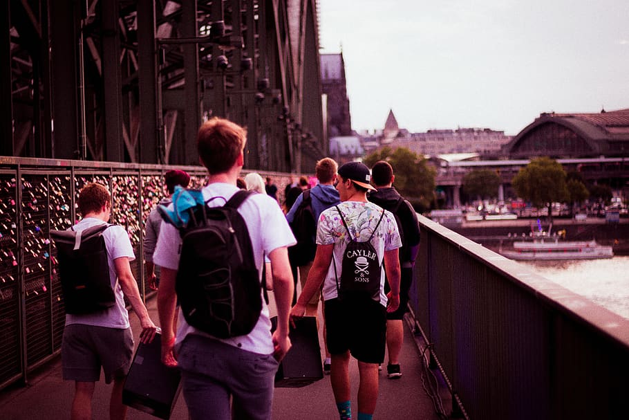 People Walking Between Fences, backpack, boat, bridge, crowd HD wallpaper