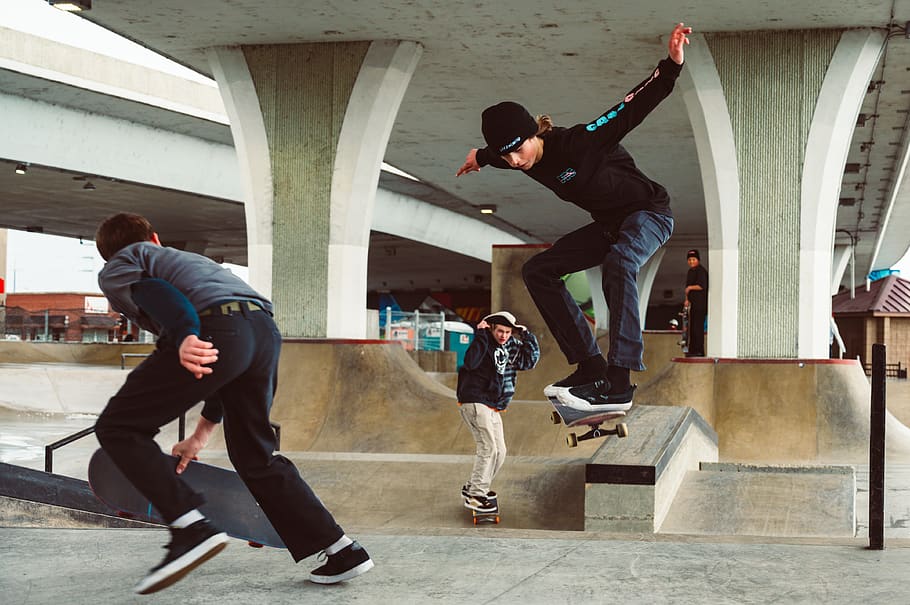 Three Men Skating, action, balance, fun, motion, people, ramp HD wallpaper