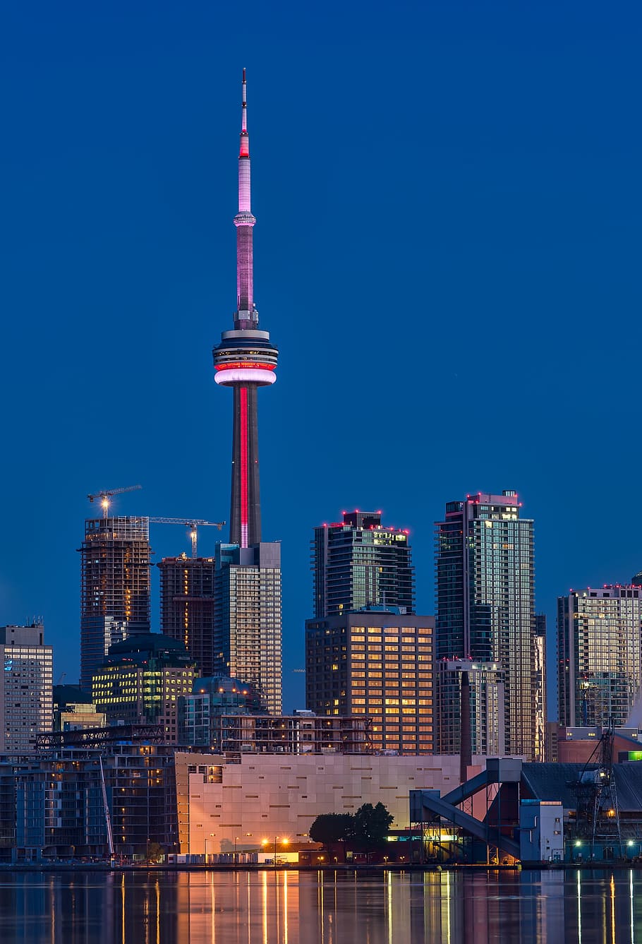 low-angle photography of high-rise buildings, architecture, building exterior HD wallpaper