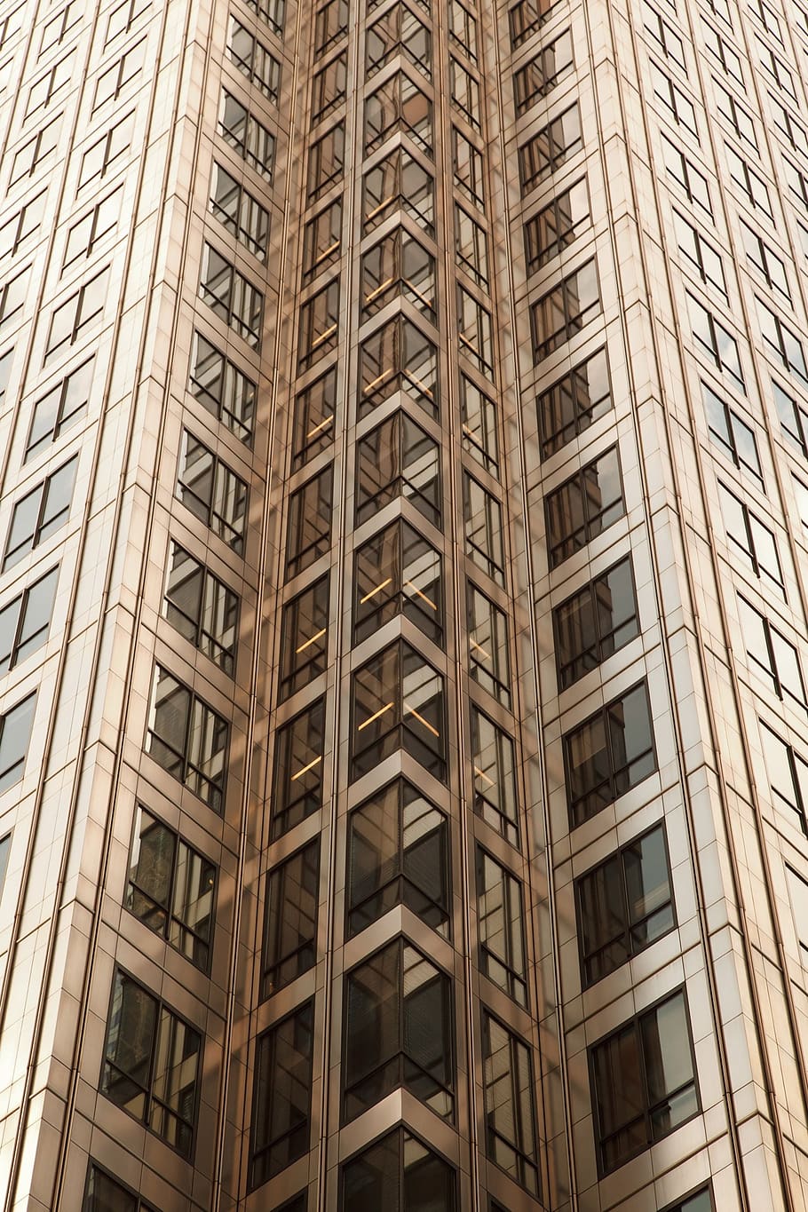Silver Concrete Building during Daytime, architecture, background HD wallpaper