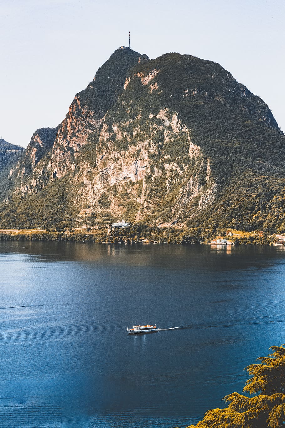 High Angled Photography Of Boat Near Mountain, daylight, landscape HD wallpaper
