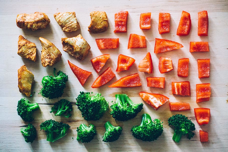 Green Broccoli and Red Pepper, cooking, dinner, healthy, ingredients HD wallpaper