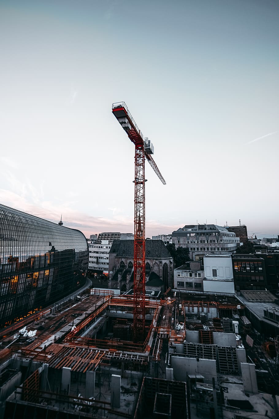 red crane near building, machinery, industry, construction industry HD wallpaper