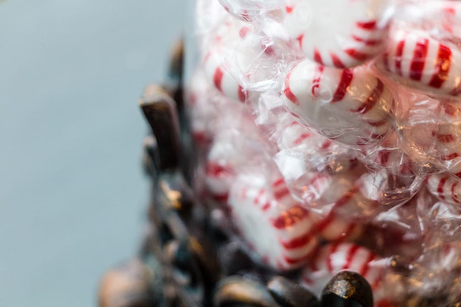 candy, peppermint, red, white, stripes, jar, close-up, no people HD wallpaper