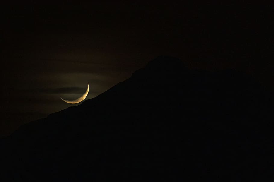 silhouette of mountain with crescent moon, nature, outdoors, night, HD wallpaper