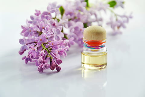 essential-oil-cosmetic-oil-relaxation-aromatherapy-thumbnail.jpg