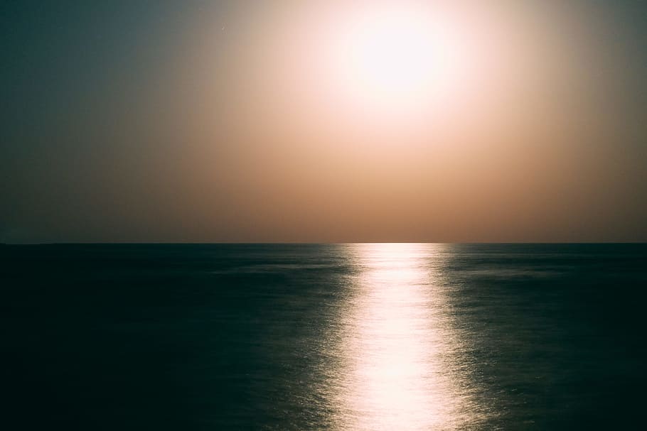 calm body of water during day time, sunset, sunrise, reflection HD wallpaper