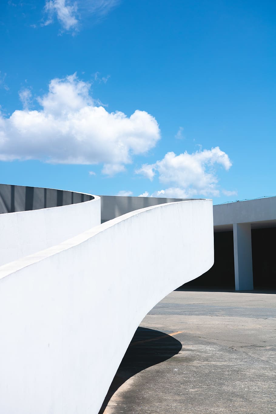 White Concrete Stairs, architectural design, architecture, blue sky HD wallpaper