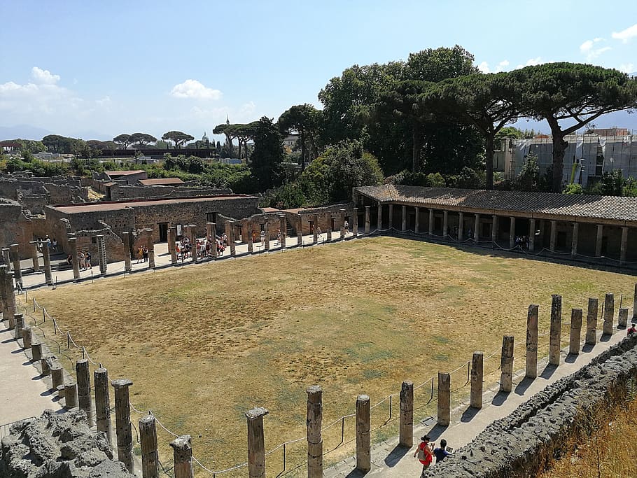 italy-pompeii-pompei-napoli.jpg