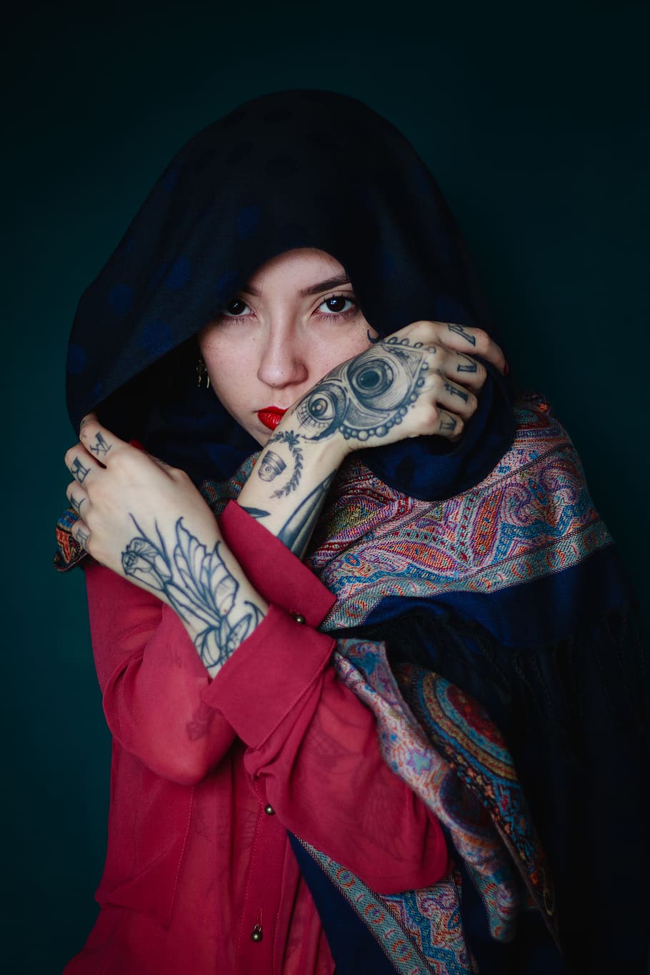 HD wallpaper: woman wearing black and red dress, skin, human, tattoo,  person | Wallpaper Flare