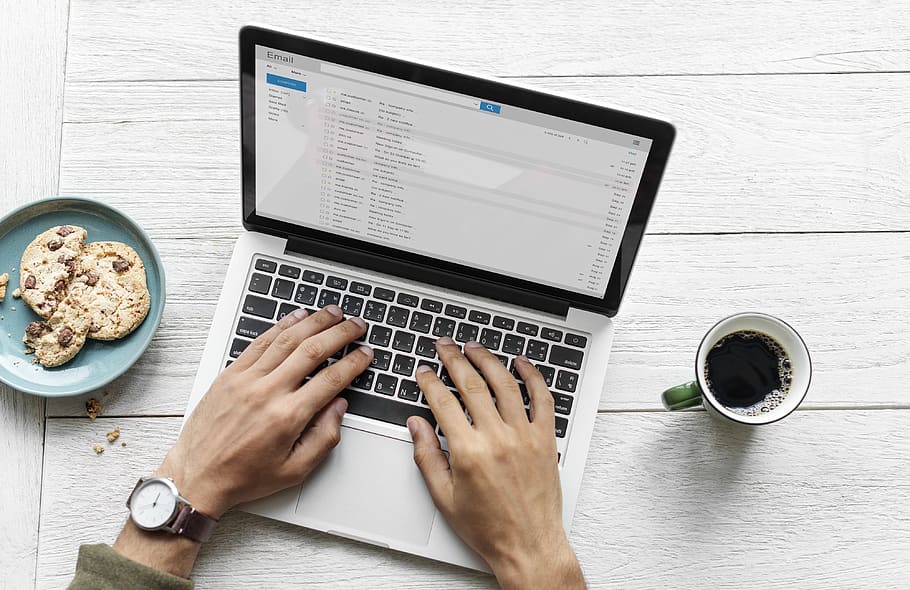 Photography of Person Using Macbook, beverage, black coffee, brewed coffee HD wallpaper