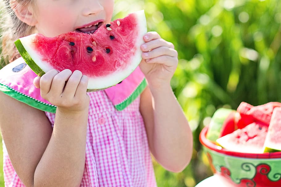 watermelon, fresh, fruit, food, nature, girl, little, princess HD wallpaper