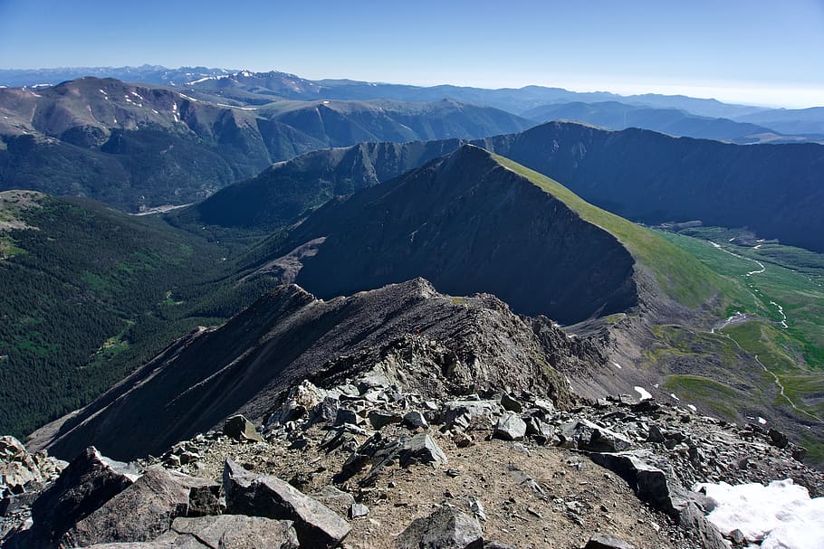 Level mountain. Пик свободная Корея.