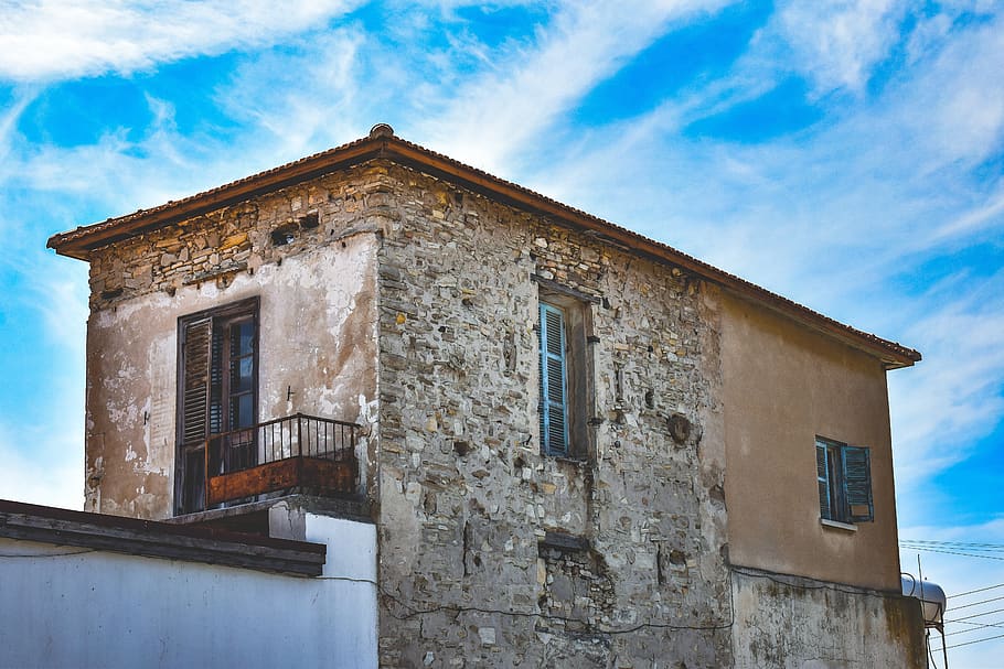 house, facade, old, aged, weathered, decay, architecture, traditional HD wallpaper