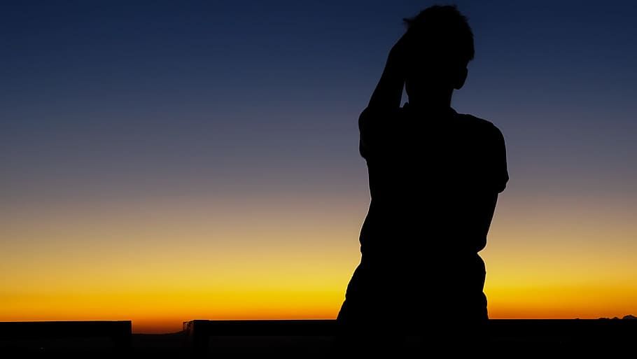 Silhouette Photo of Person, backlit, beach, clouds, dawn, dusk HD wallpaper